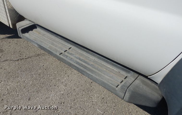 image for item DM3206 2006 Ford F450 Super Duty XL  delivery truck