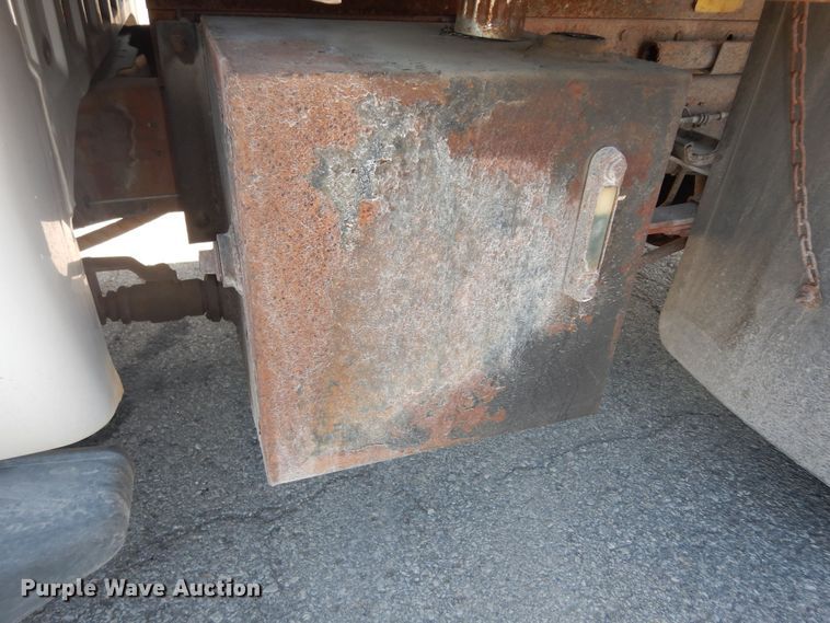 image for item DM3206 2006 Ford F450 Super Duty XL  delivery truck