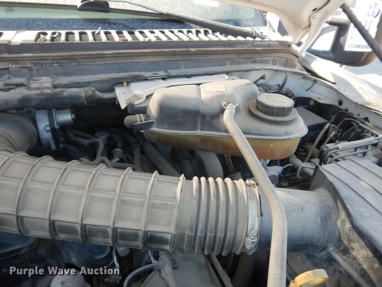 image for item DM3206 2006 Ford F450 Super Duty XL  delivery truck