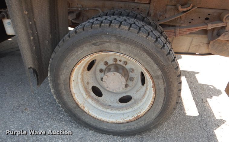 image for item DM3206 2006 Ford F450 Super Duty XL  delivery truck