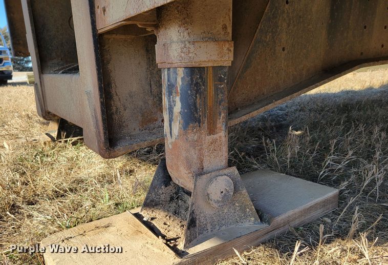 image for item DM8130 2005 Landoll 610B-53  drop tilt deck equipment trailer