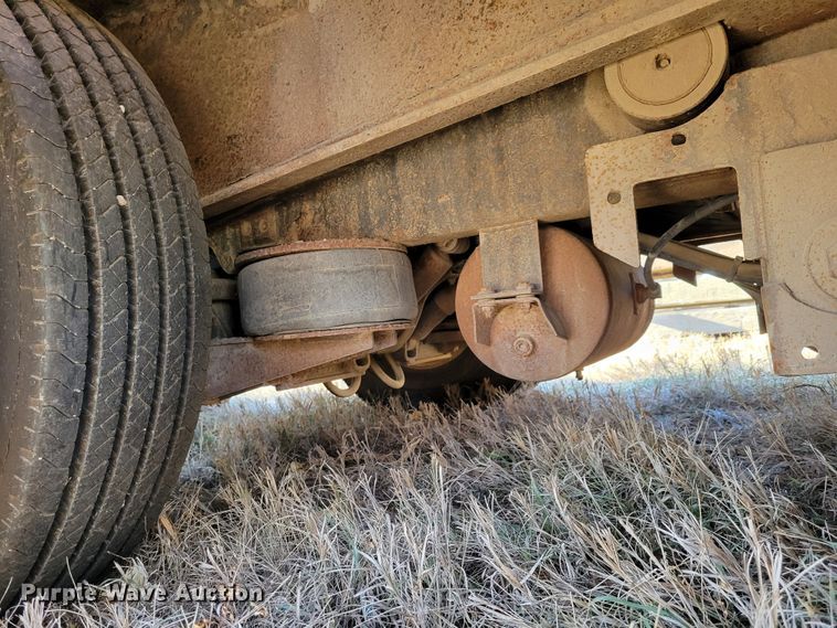 image for item DM8130 2005 Landoll 610B-53  drop tilt deck equipment trailer