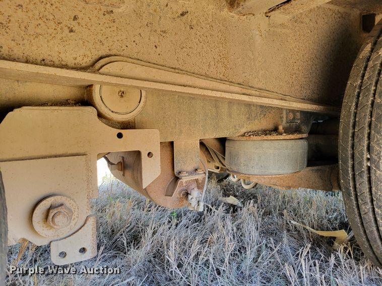 image for item DM8130 2005 Landoll 610B-53  drop tilt deck equipment trailer