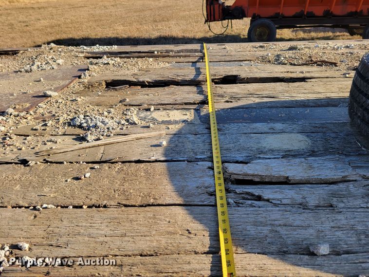 image for item DM8130 2005 Landoll 610B-53  drop tilt deck equipment trailer