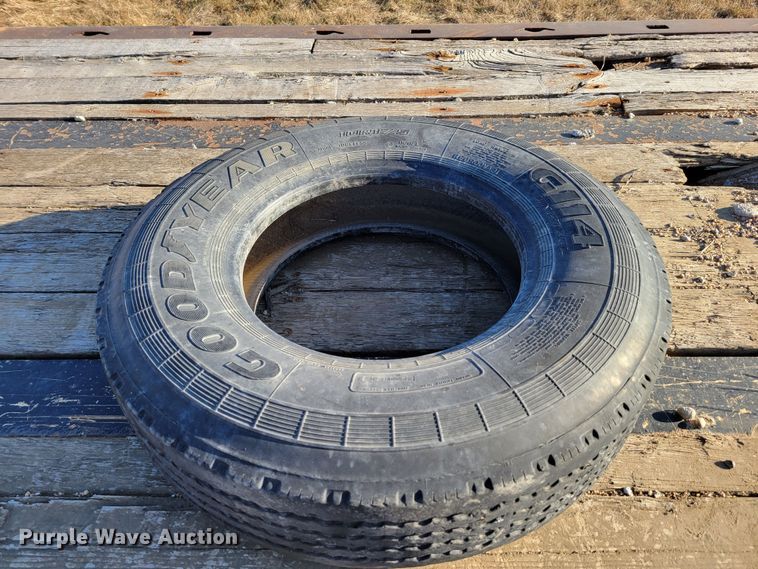 image for item DM8130 2005 Landoll 610B-53  drop tilt deck equipment trailer