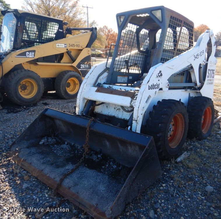 image for item DP8596 2004 Bobcat S175  skid steer loader