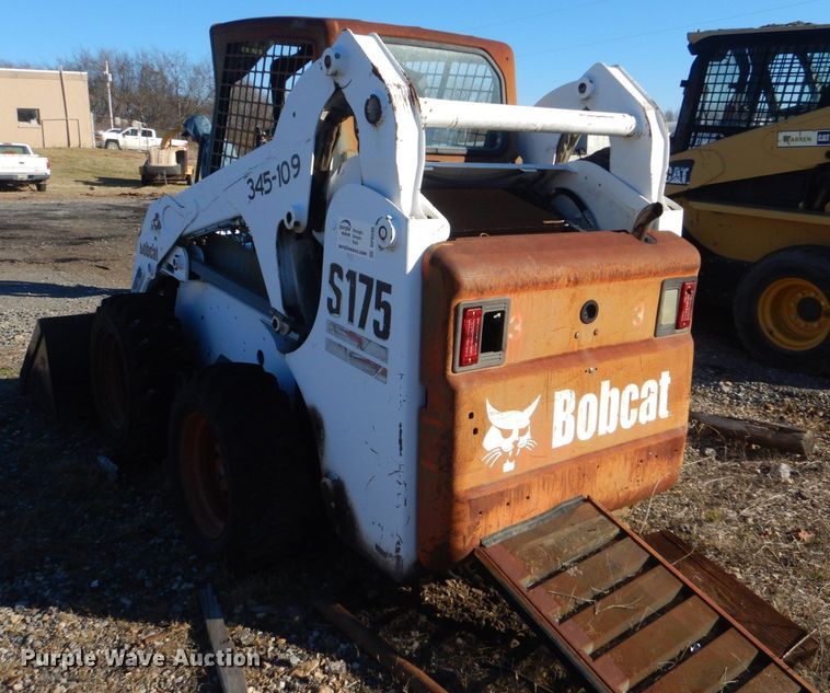 image for item DP8596 2004 Bobcat S175  skid steer loader