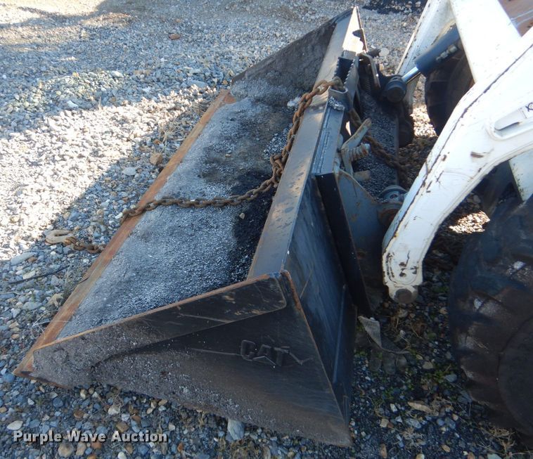 image for item DP8596 2004 Bobcat S175  skid steer loader
