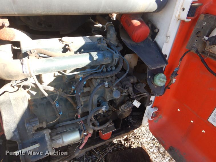 image for item DP8596 2004 Bobcat S175  skid steer loader