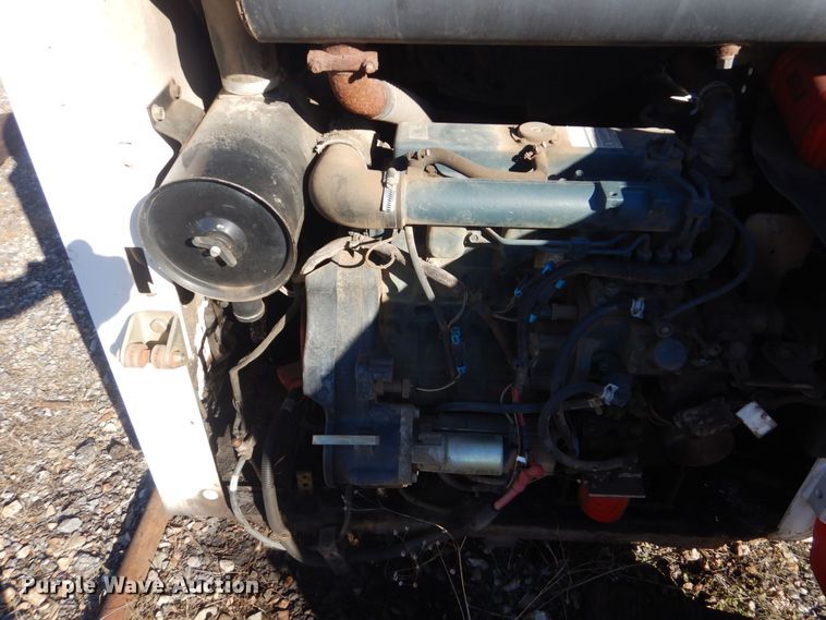 image for item DP8596 2004 Bobcat S175  skid steer loader