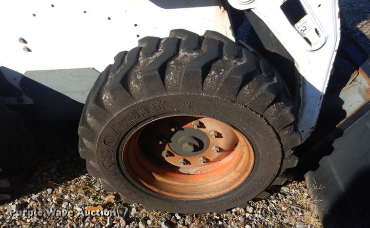 image for item DP8596 2004 Bobcat S175  skid steer loader