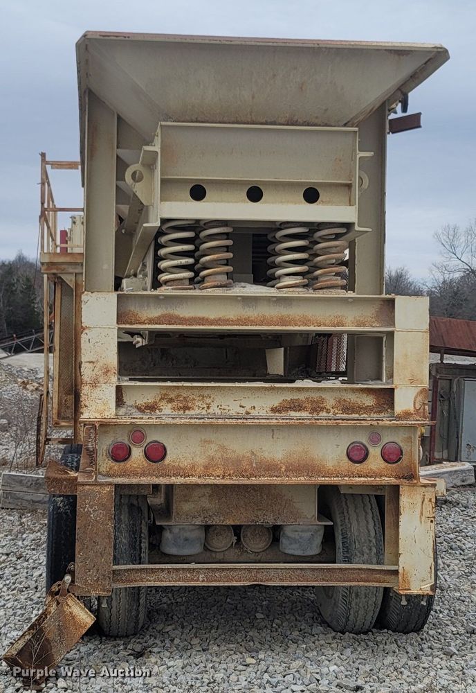 image for item DR3371 Cedarapids Cobra 1200  crushing plant