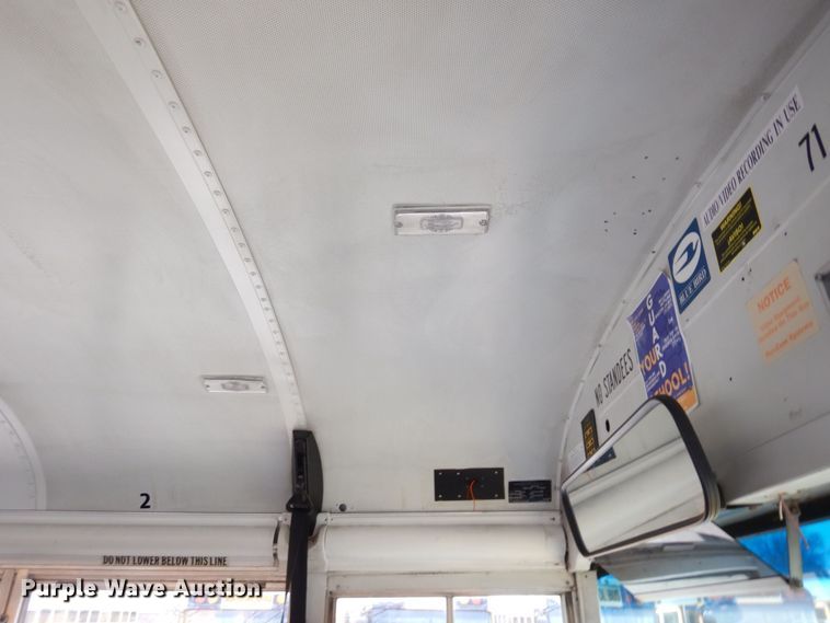 image for item DR8100 2003 Blue Bird  school bus