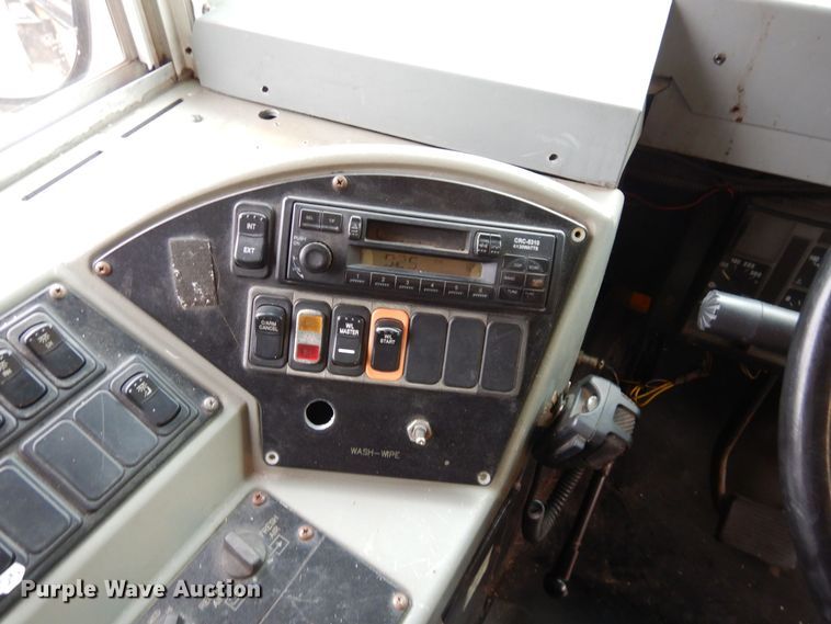 image for item DR8100 2003 Blue Bird  school bus