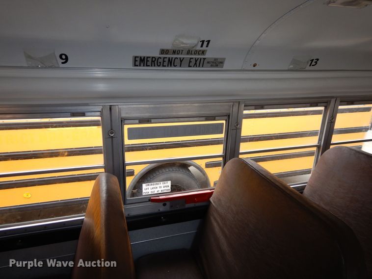 image for item DR8100 2003 Blue Bird  school bus