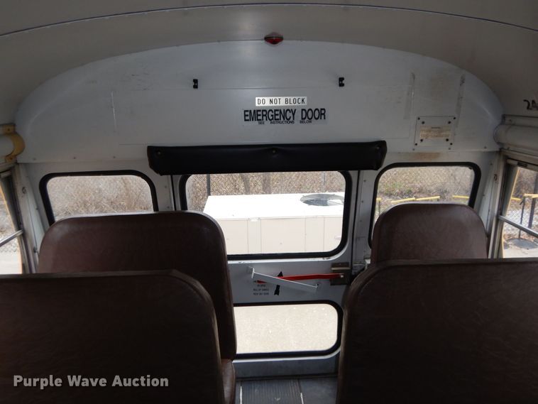 image for item DR8100 2003 Blue Bird  school bus