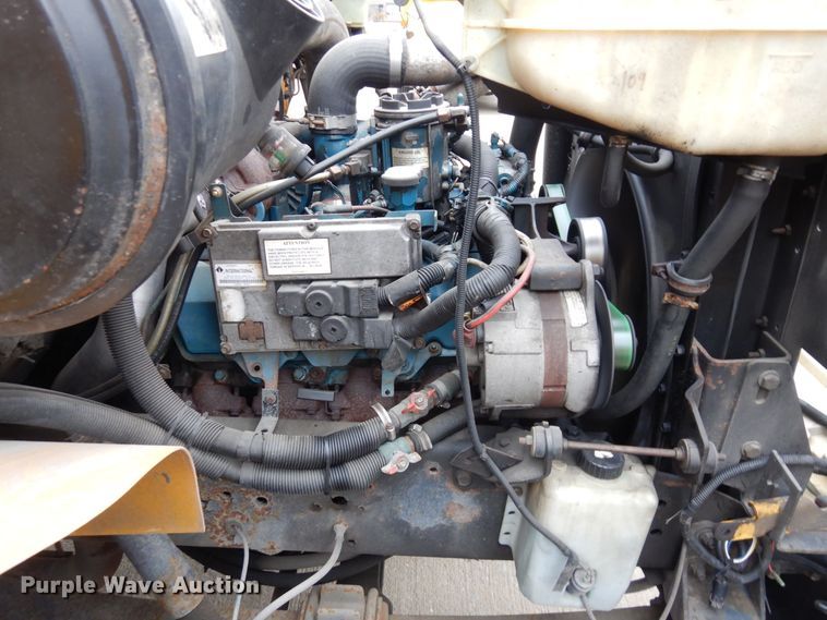 image for item DR8100 2003 Blue Bird  school bus