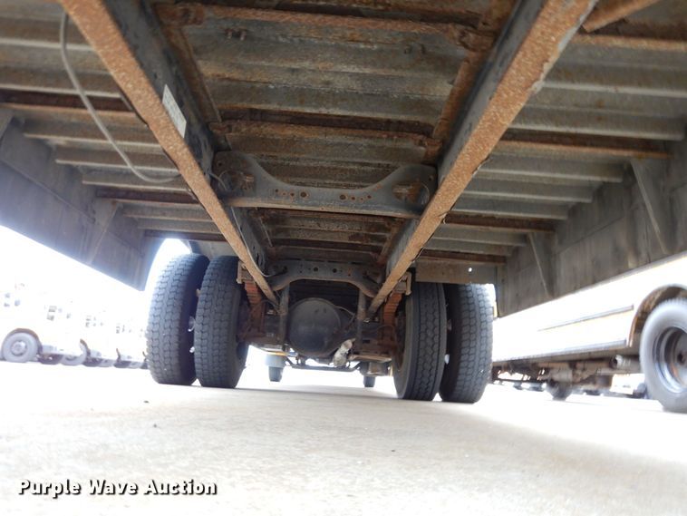 image for item DR8100 2003 Blue Bird  school bus