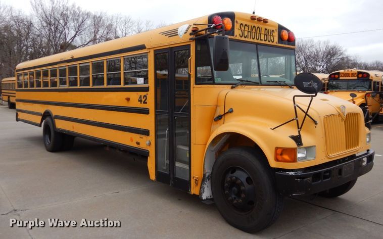 image for item DR8101 2004 IC Corporation IC3S530  school bus