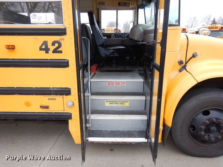 image for item DR8101 2004 IC Corporation IC3S530  school bus