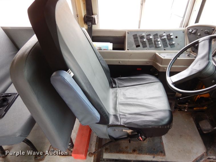 image for item DR8101 2004 IC Corporation IC3S530  school bus