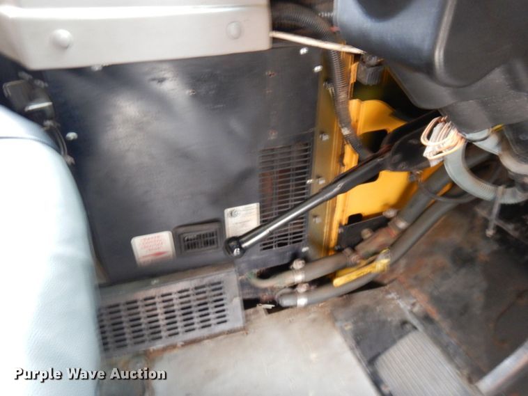 image for item DR8101 2004 IC Corporation IC3S530  school bus