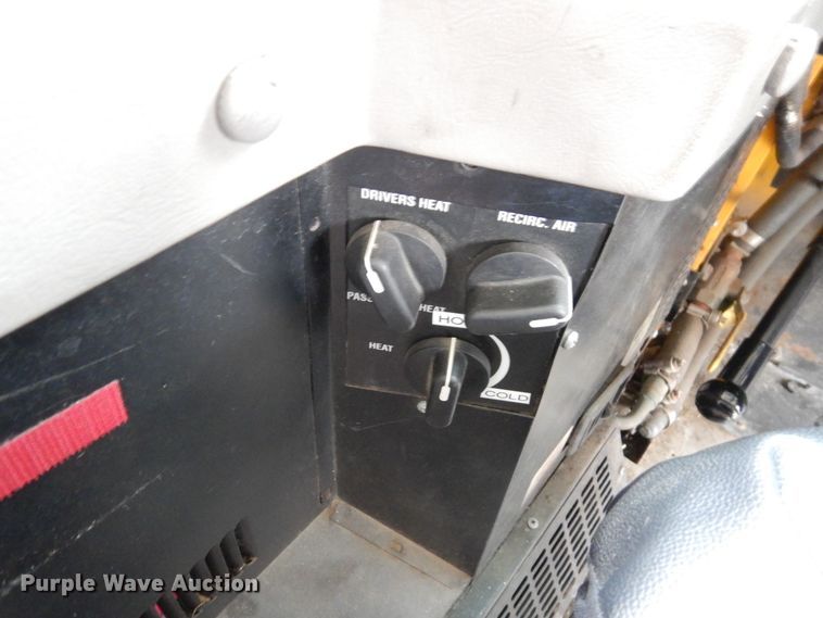 image for item DR8101 2004 IC Corporation IC3S530  school bus