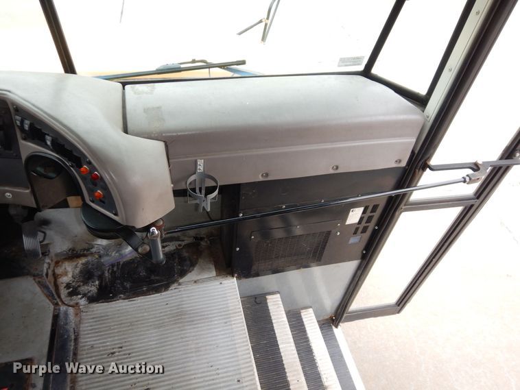 image for item DR8101 2004 IC Corporation IC3S530  school bus