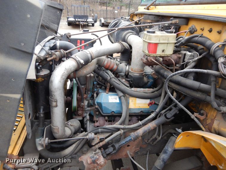 image for item DR8101 2004 IC Corporation IC3S530  school bus