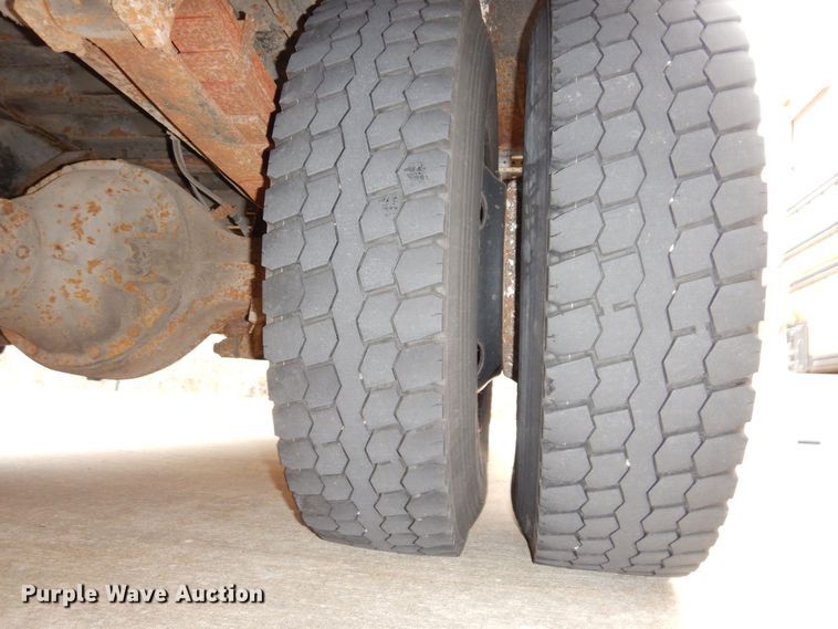 image for item DR8101 2004 IC Corporation IC3S530  school bus