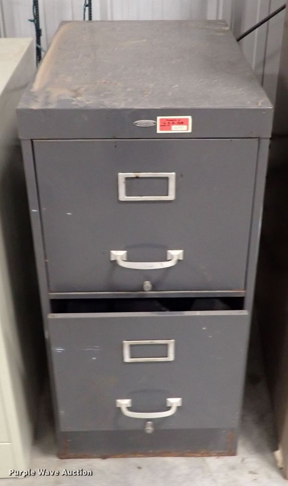 image for item GD9411 (8) filing cabinets