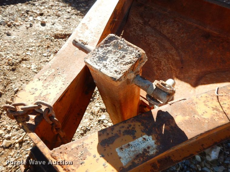 image for item HG9300 1987 Holden Industries  equipment trailer