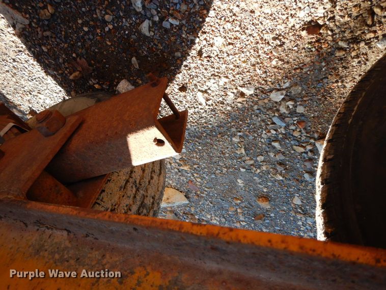 image for item HG9300 1987 Holden Industries  equipment trailer