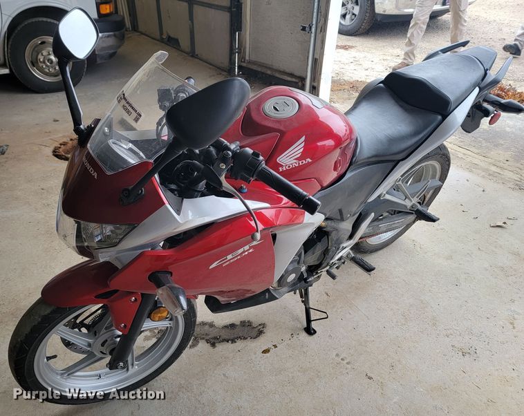 image for item HG9363 2012 Honda CBR250R  motorcycle