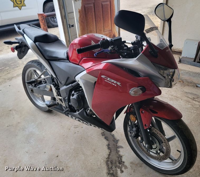 image for item HG9363 2012 Honda CBR250R  motorcycle