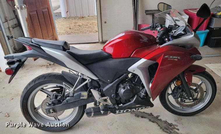 image for item HG9363 2012 Honda CBR250R  motorcycle