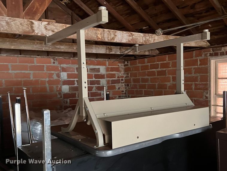 image for item ID9282 Office supplies and equipment