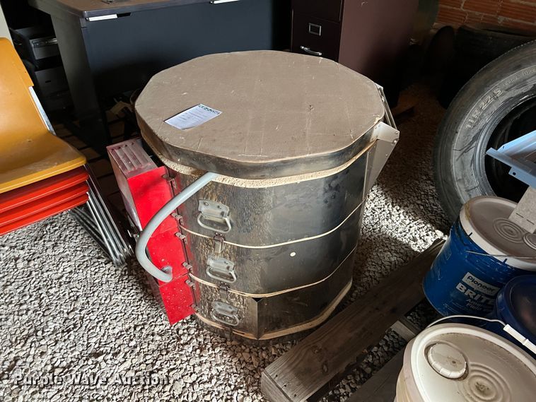 image for item ID9282 Office supplies and equipment