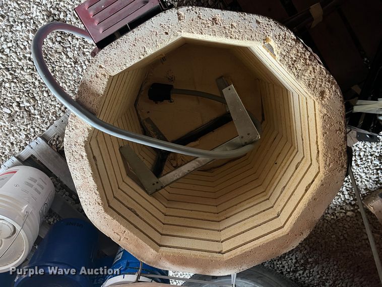 image for item ID9282 Office supplies and equipment