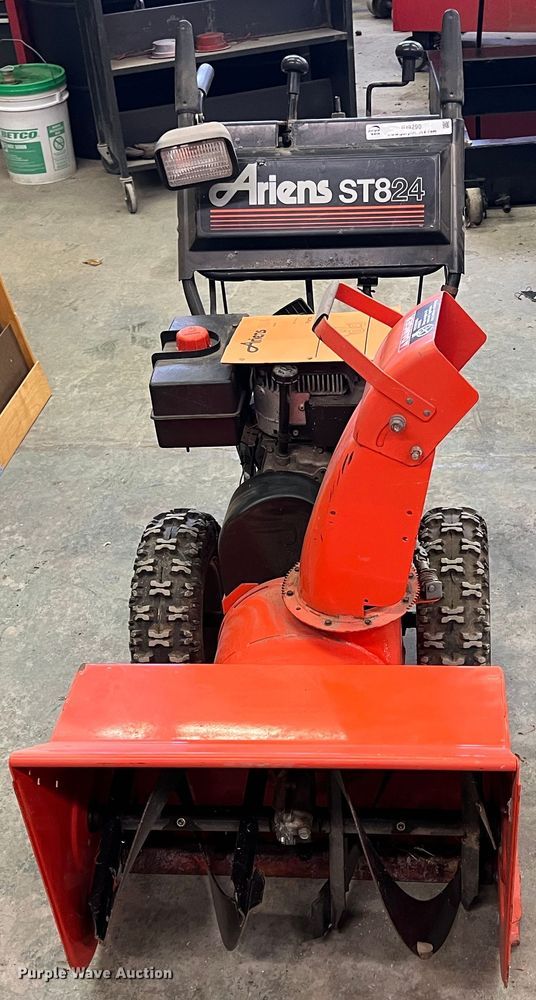 image for item ID9290 Ariens ST824  snow blower