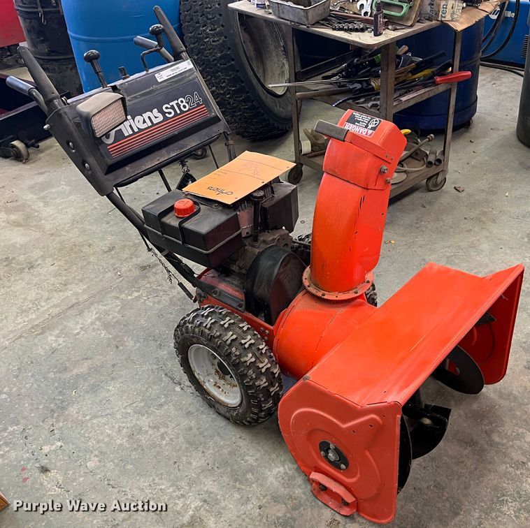 image for item ID9290 Ariens ST824  snow blower