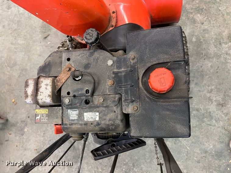 image for item ID9290 Ariens ST824  snow blower