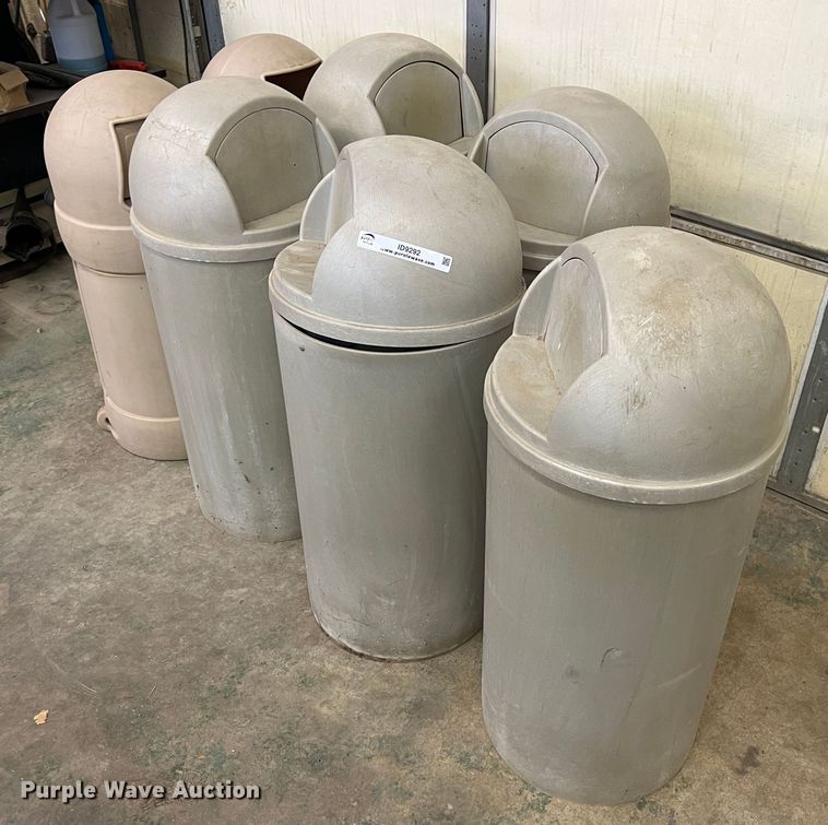 image for item ID9292 (7) trash cans