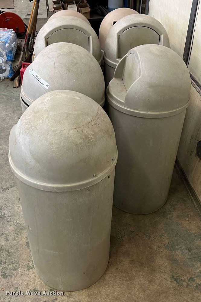 image for item ID9292 (7) trash cans