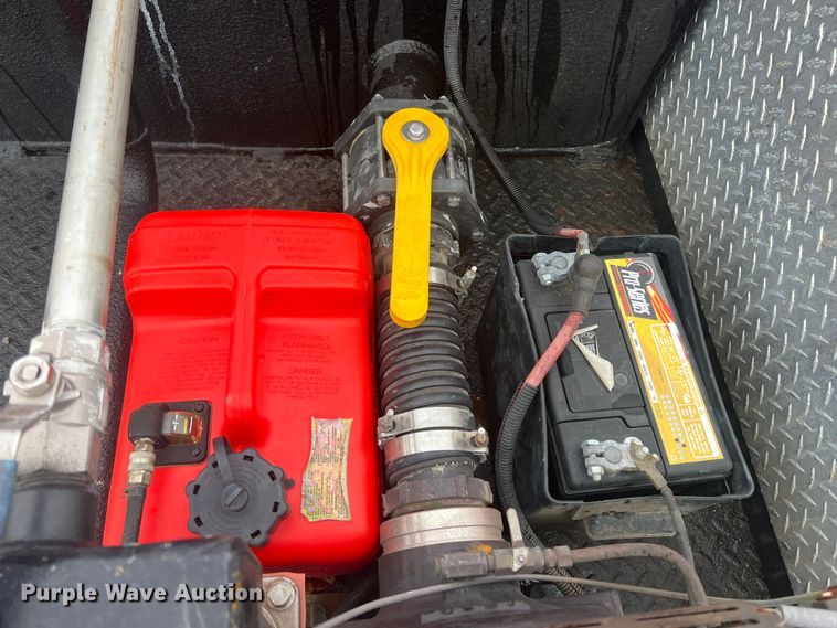 image for item ID9295 2003 Chevrolet Silverado 3500  Ext. Cab flatbed pickup truck