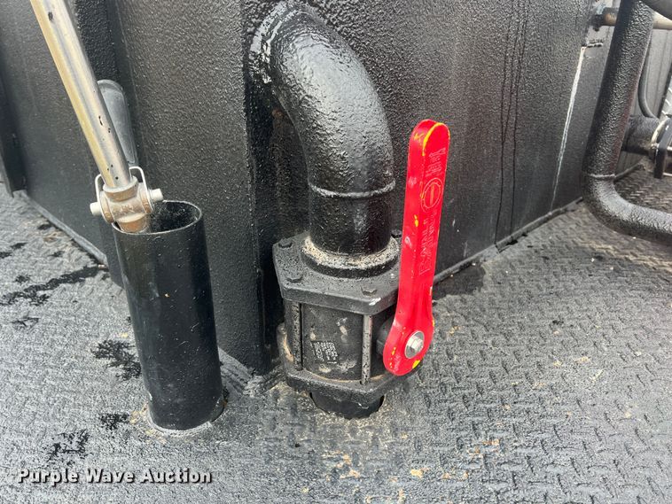 image for item ID9295 2003 Chevrolet Silverado 3500  Ext. Cab flatbed pickup truck