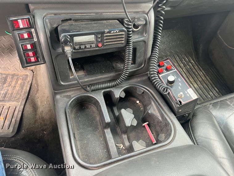 image for item ID9295 2003 Chevrolet Silverado 3500  Ext. Cab flatbed pickup truck