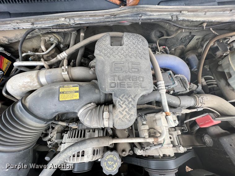 image for item ID9295 2003 Chevrolet Silverado 3500  Ext. Cab flatbed pickup truck