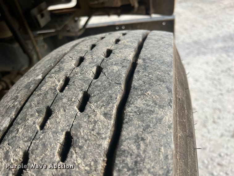 image for item ID9296 1998 Blue Bird B7  school bus