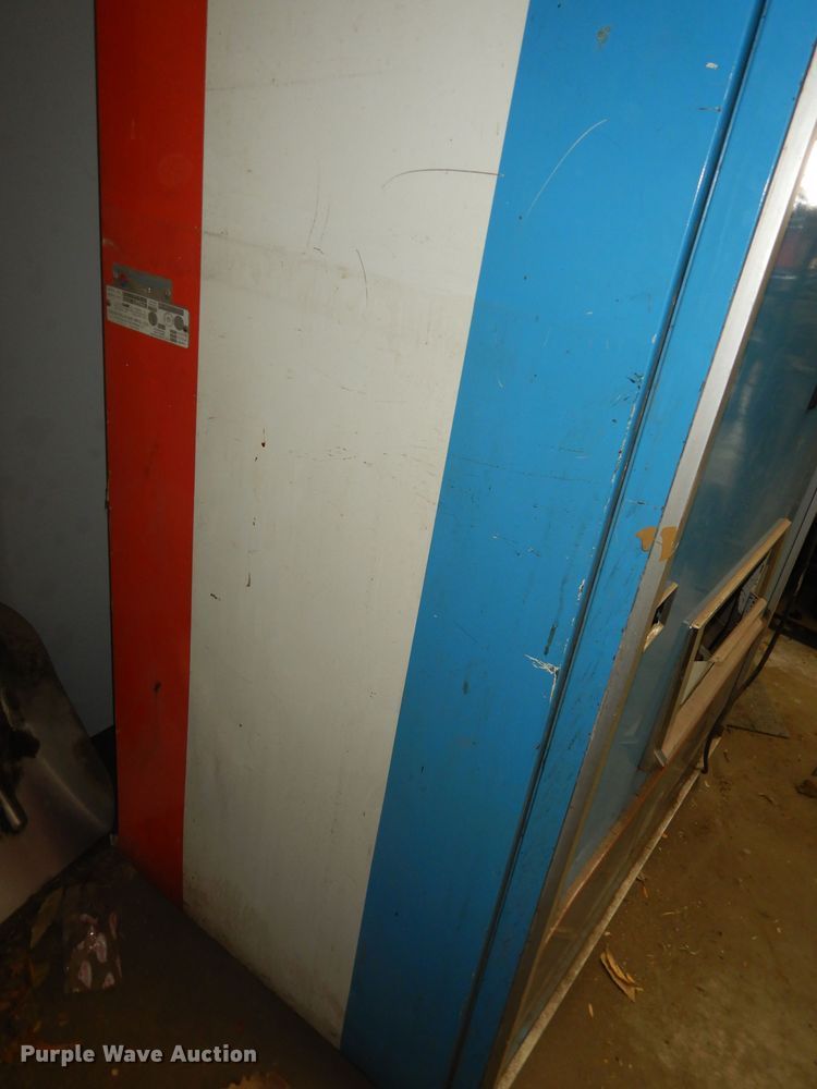 image for item IE9979 Vendorlator 01C1931BE  vending machine